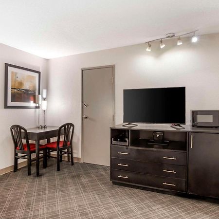 Comfort Suites Nashville Airport - Bna Ngoại thất bức ảnh