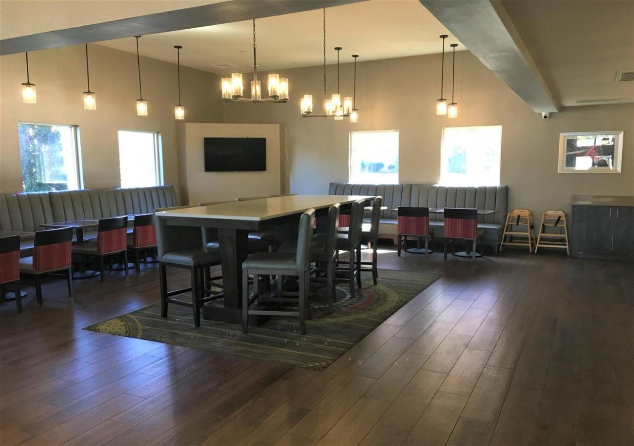 Comfort Suites Nashville Airport - Bna Ngoại thất bức ảnh