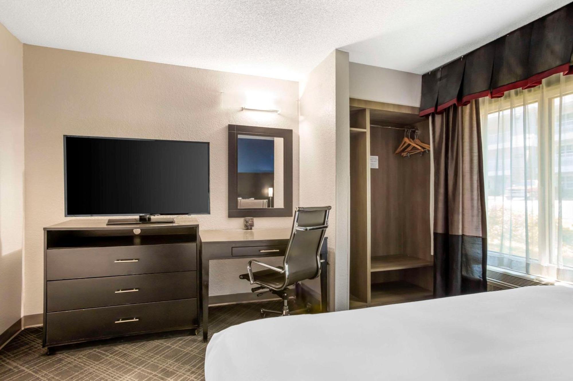Comfort Suites Nashville Airport - Bna Ngoại thất bức ảnh